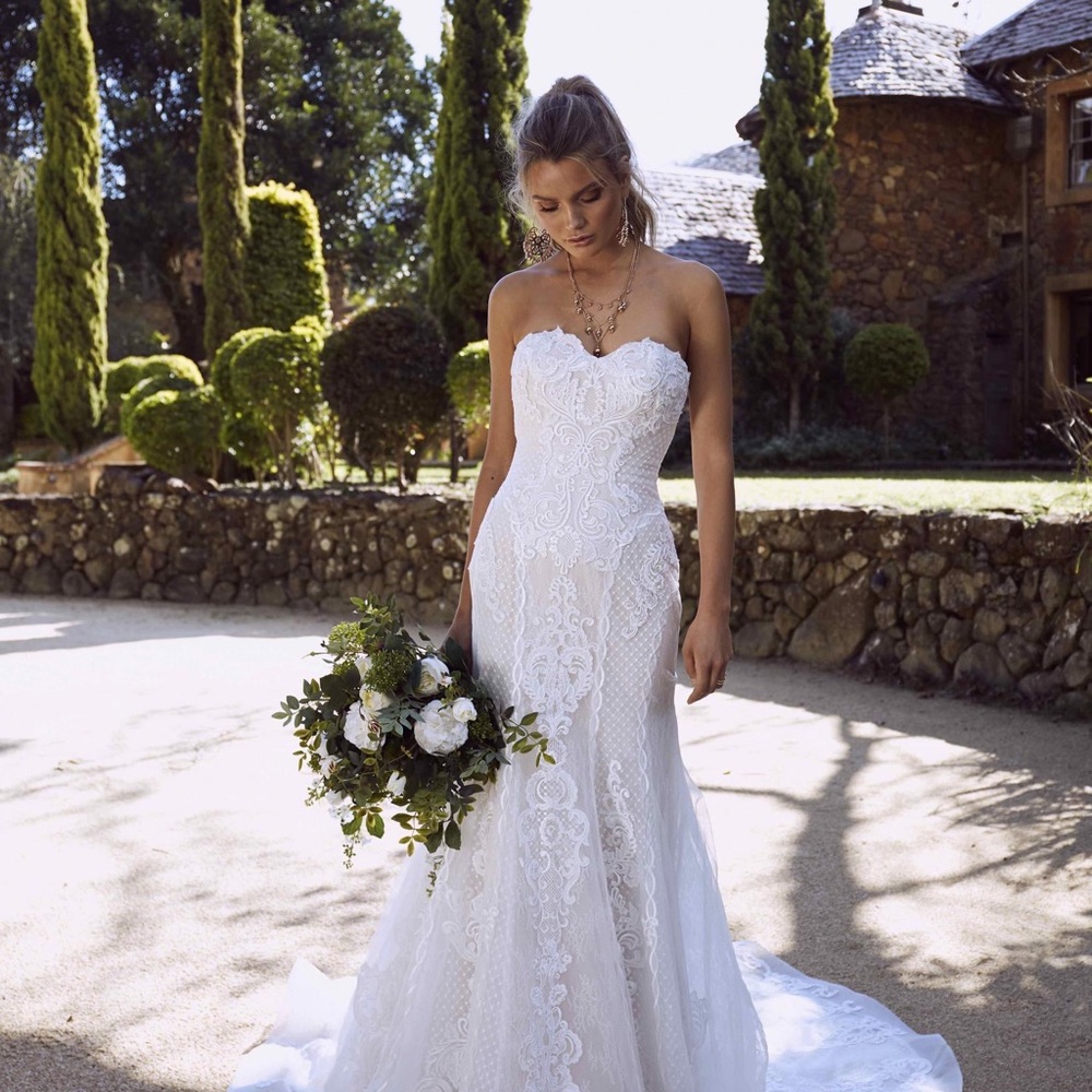 Madi Lane ROMANA Wedding Gown